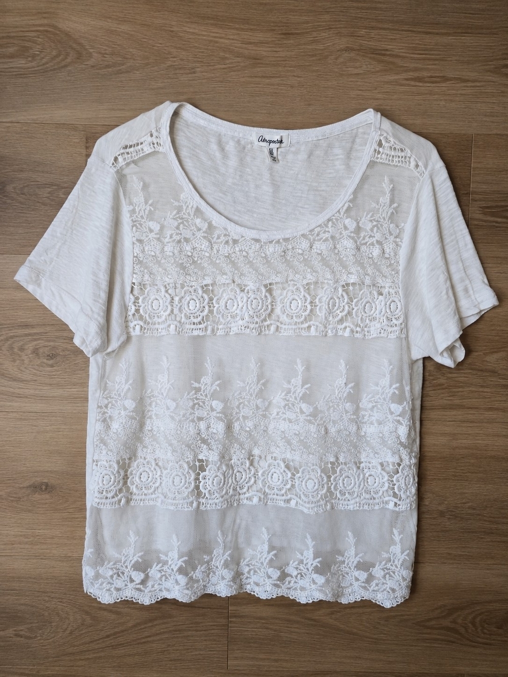 Aeropostale White Floral Lace Short Sleeve Overlay - XL
